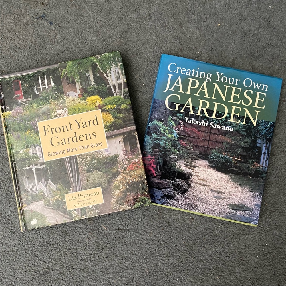 Set of gardening books
Front yard gardening and Japanese gardening